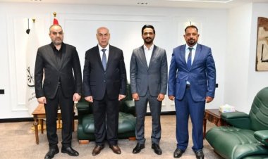 مركز المعارف يلتقي وزير الثقافة والاعلام